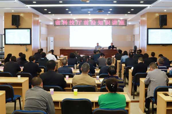 云南组建科技创新驱动发展专家咨询委员会，为技术开发注入智囊动力